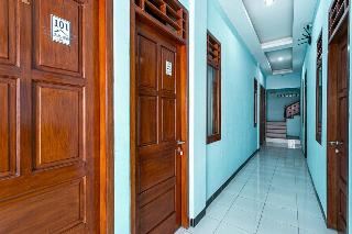 Formerly RedDoorz near Puro Mangkunegaran fotoÄŸrafÄ±