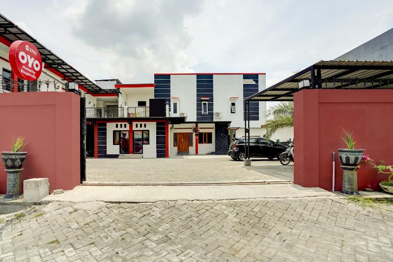 OYO 3702 Homestay Bougenville Syariah - Genel
