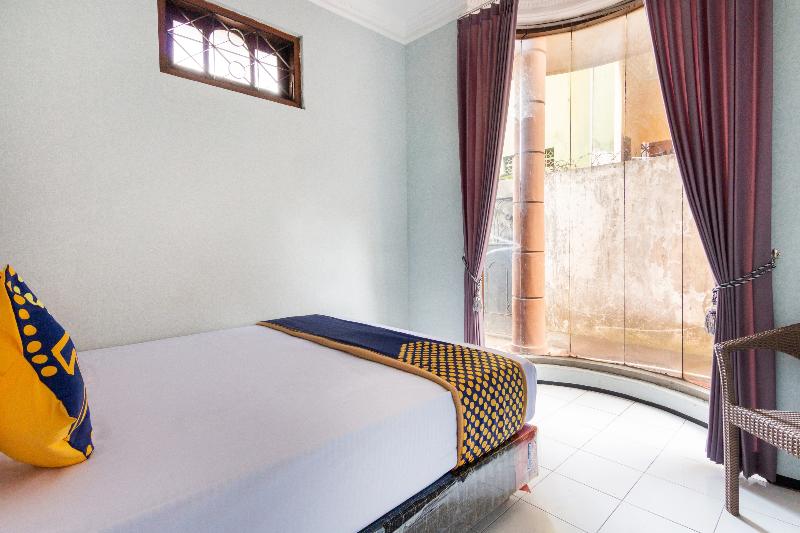 SPOT ON 2689 Safira Family Residence Syariah - Oda