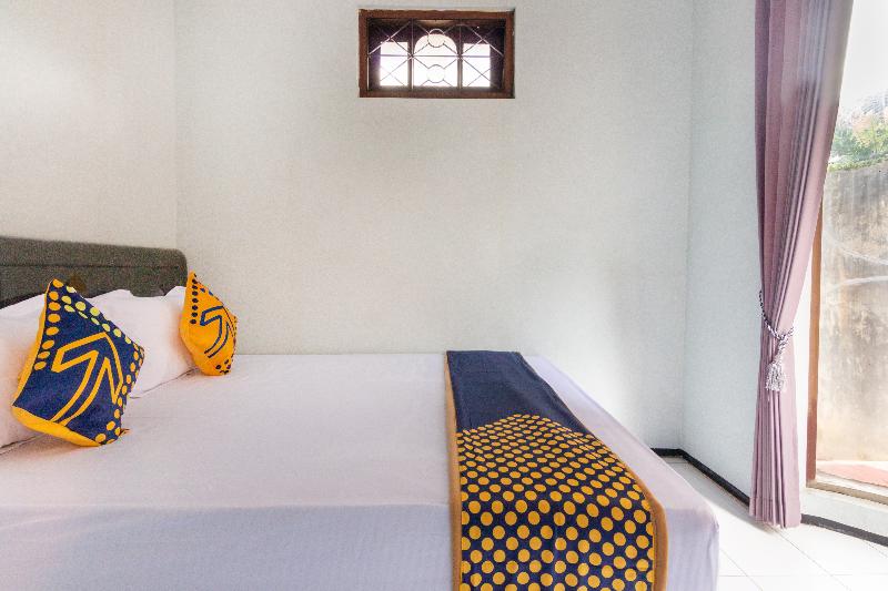 SPOT ON 2689 Safira Family Residence Syariah - Oda