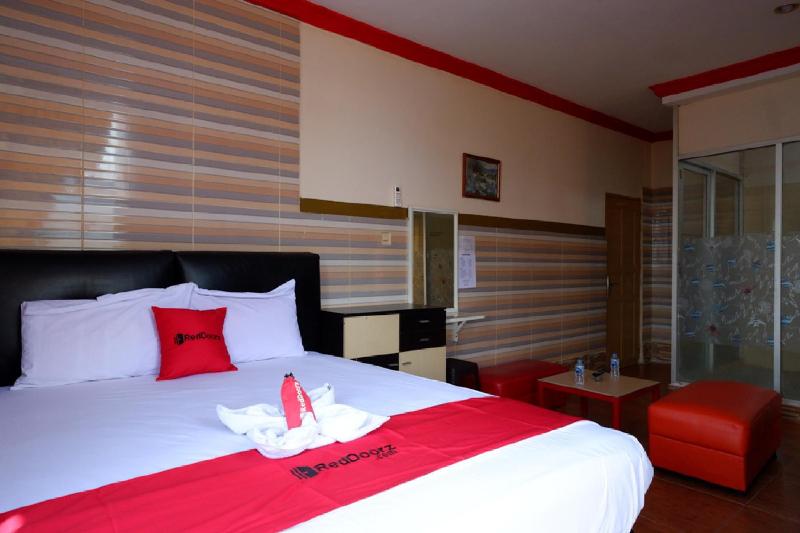 Formerly RedDoorz near Kendari Beach 2 - Oda