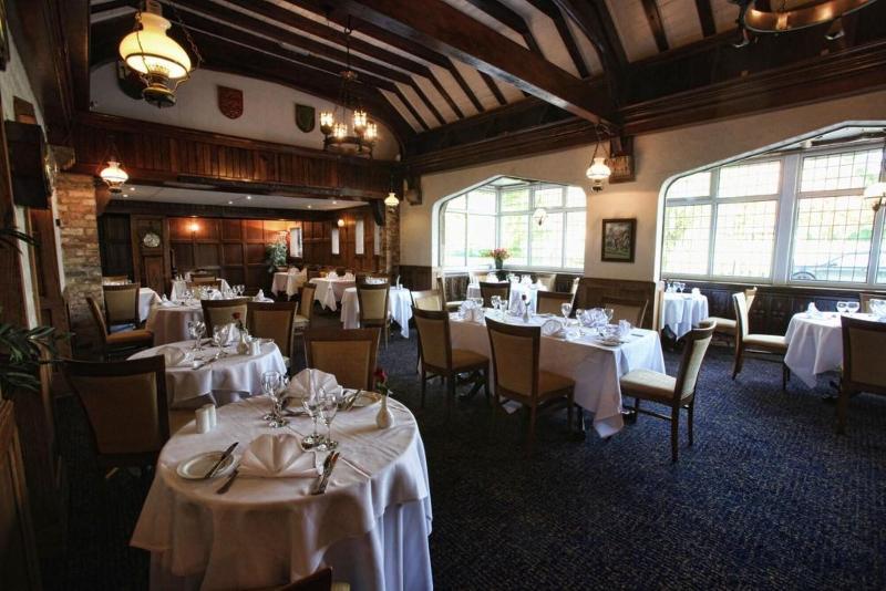 Cave Castle & Country Club - Restoran