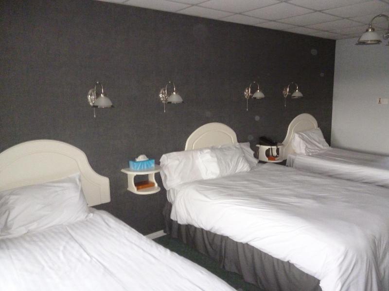 5 Corners Guest Inn - Oda