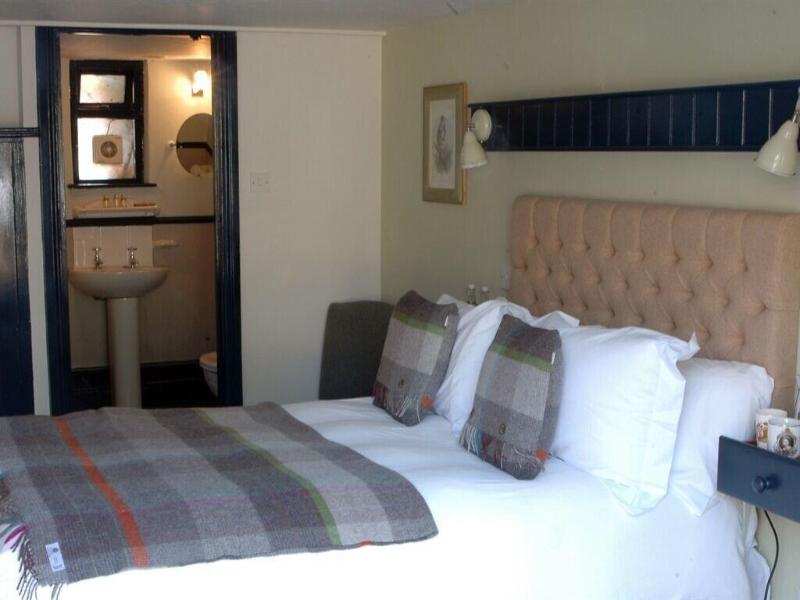 The White Horse Inn - Genel