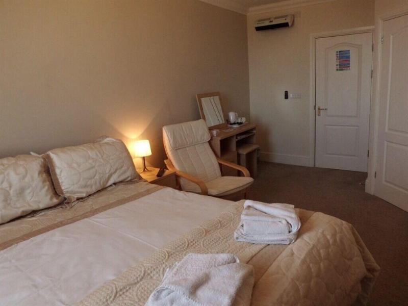 The Golden Lion Hotel - Oda