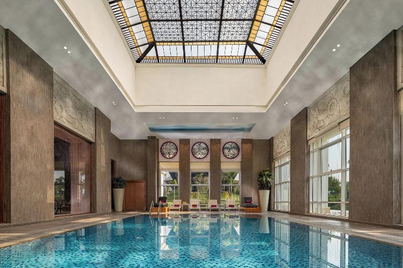 The St. Regis Almasa Hotel Cairo - Havuz