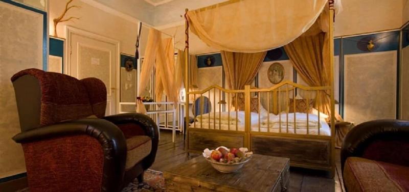 Schlosshotel Neufahrn - Oda