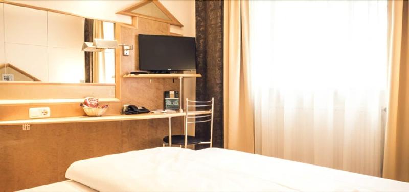 Schlosshotel Neufahrn - Oda