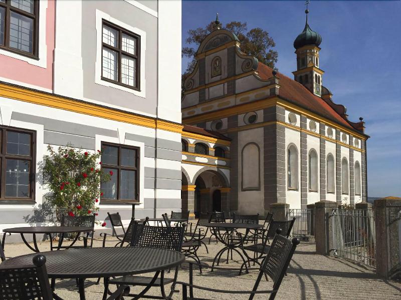 Hotel Schloss Leitheim - Teras