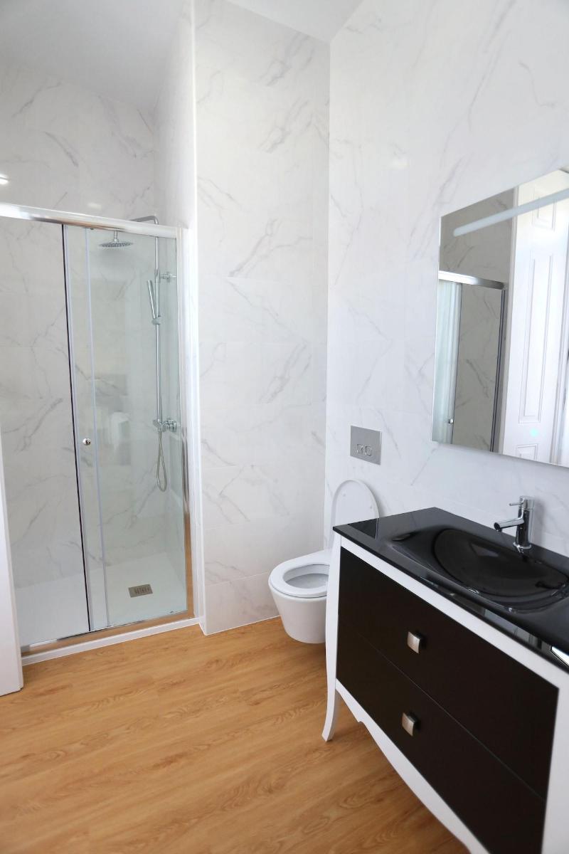 Glass Boutique - Rooms & Suites - Oda