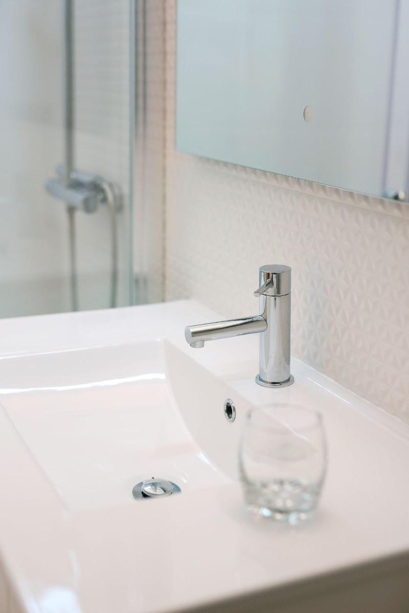 Glass Boutique - Rooms & Suites - Oda