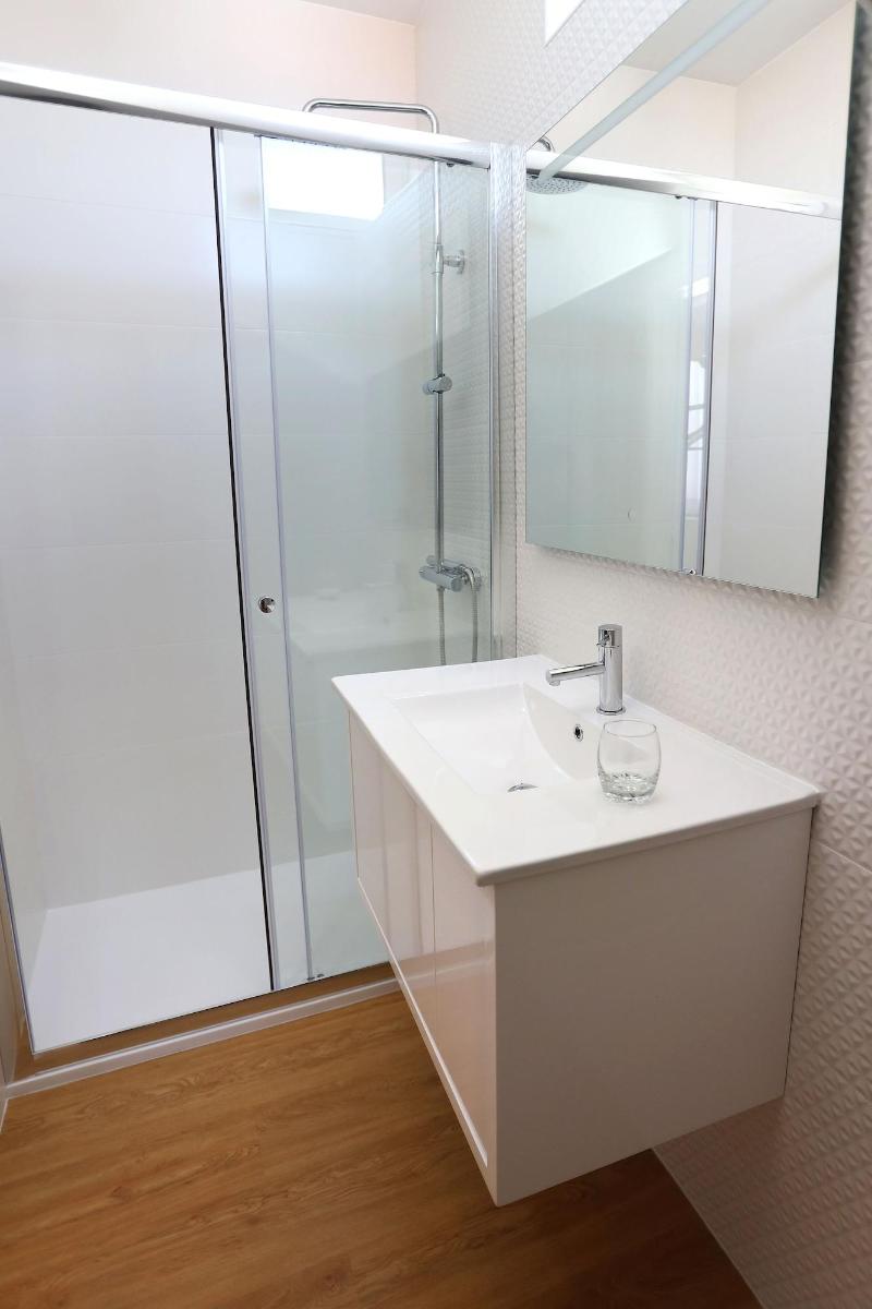 Glass Boutique - Rooms & Suites - Oda