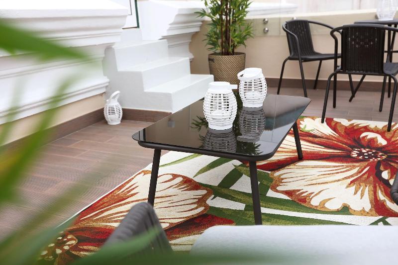Glass Boutique - Rooms & Suites - Teras