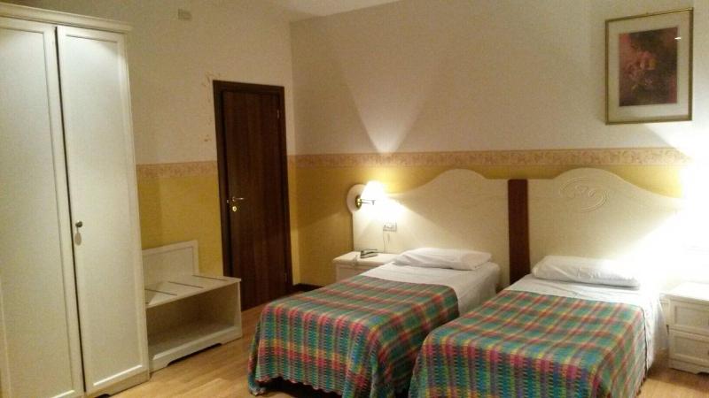 Albergo Ristorante Flora - Oda