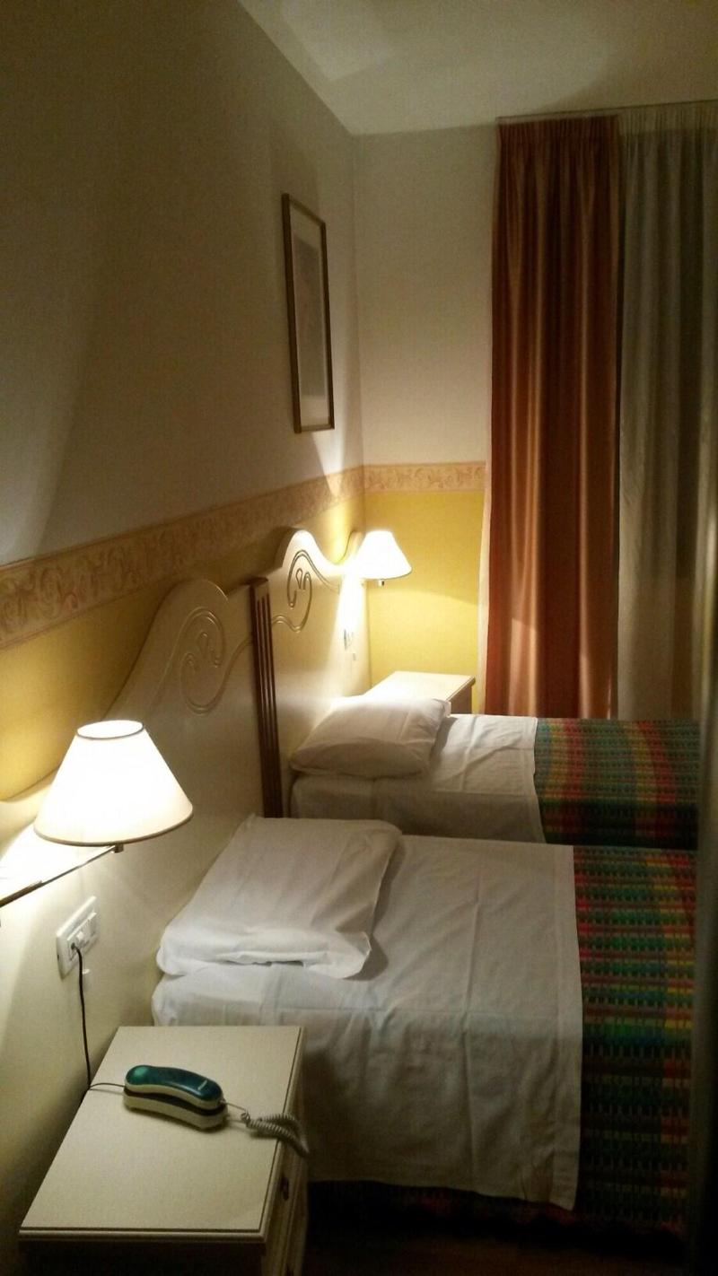 Albergo Ristorante Flora - Oda