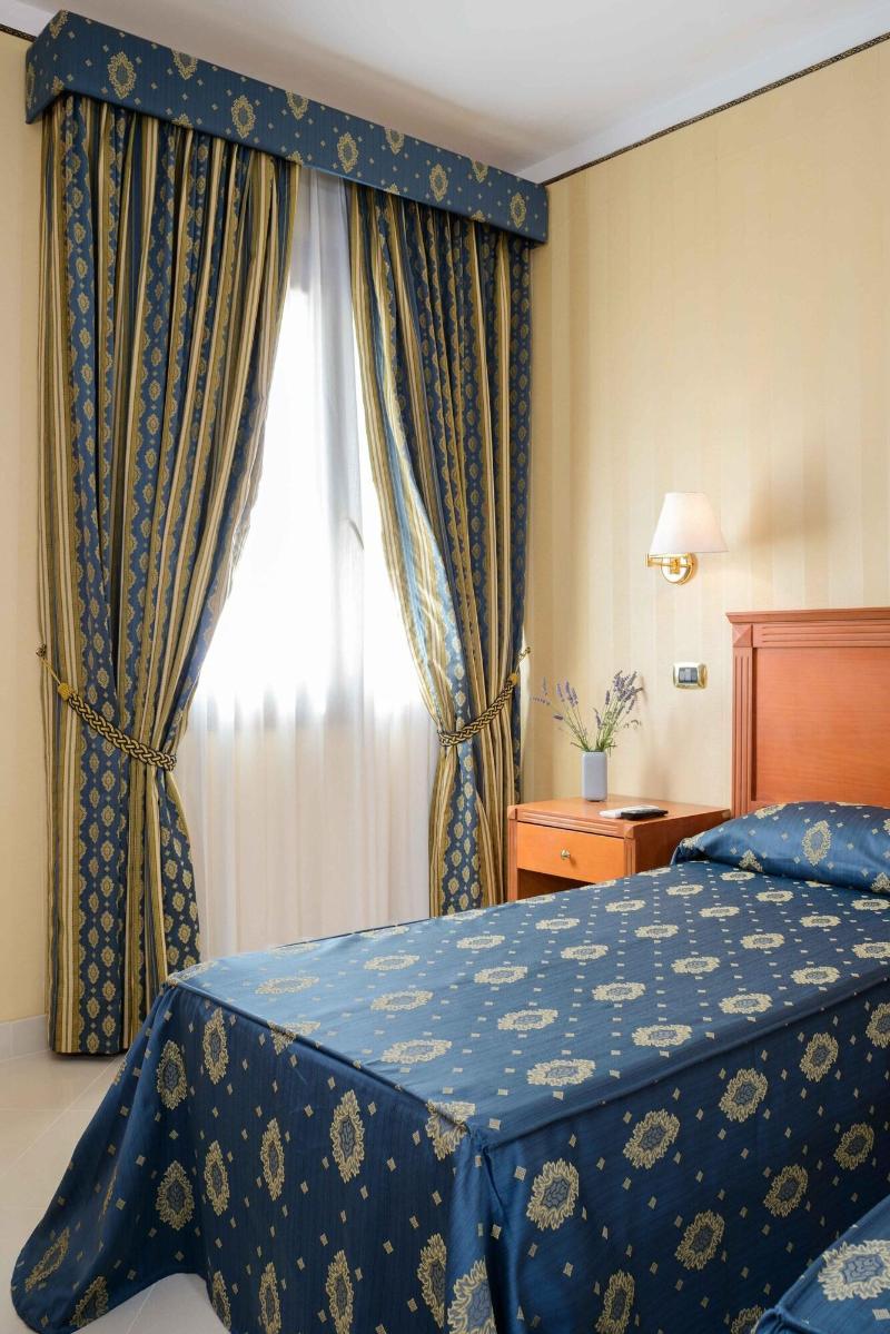 Hotel Hermitage - Oda