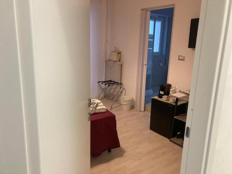 Gatto Bianco Picone 19 - Oda