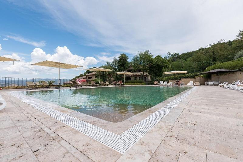 Altarocca Wine Resort - Havuz