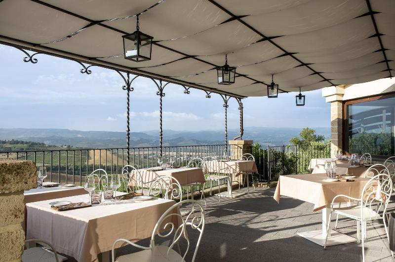 Altarocca Wine Resort - Teras