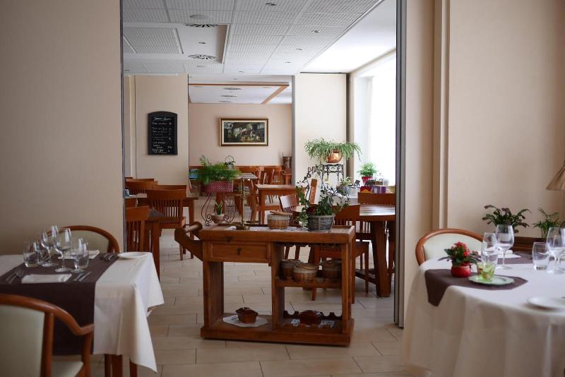 Auberge Aux Deux Sapins - Restoran