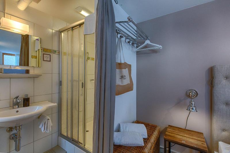 Romantik Hotel Bären - Oda