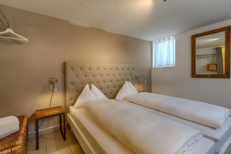 Romantik Hotel Bären - Oda