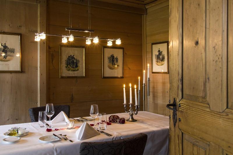 Romantik Hotel Bären - Restoran