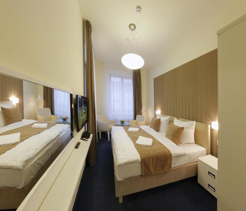 Esmarin Wellness Hotel - Oda