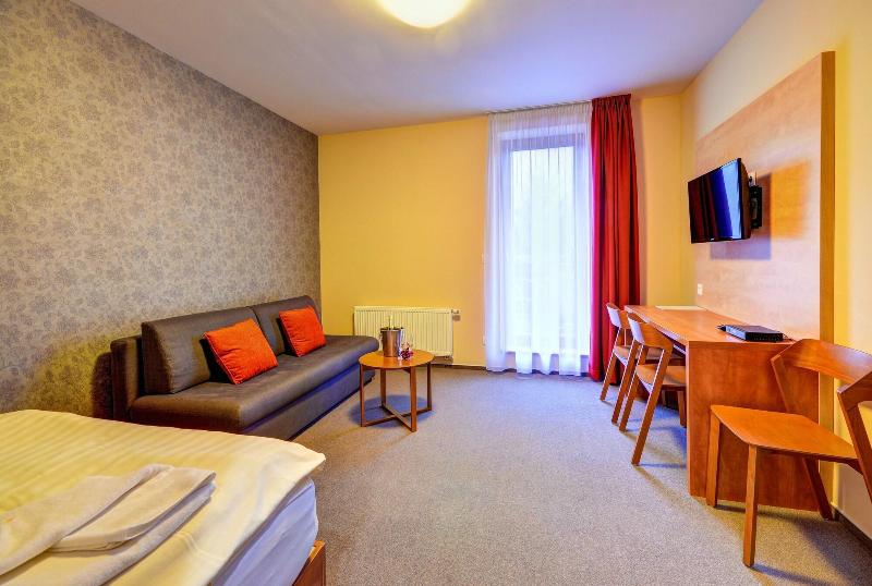Hotel TOÄ - Oda