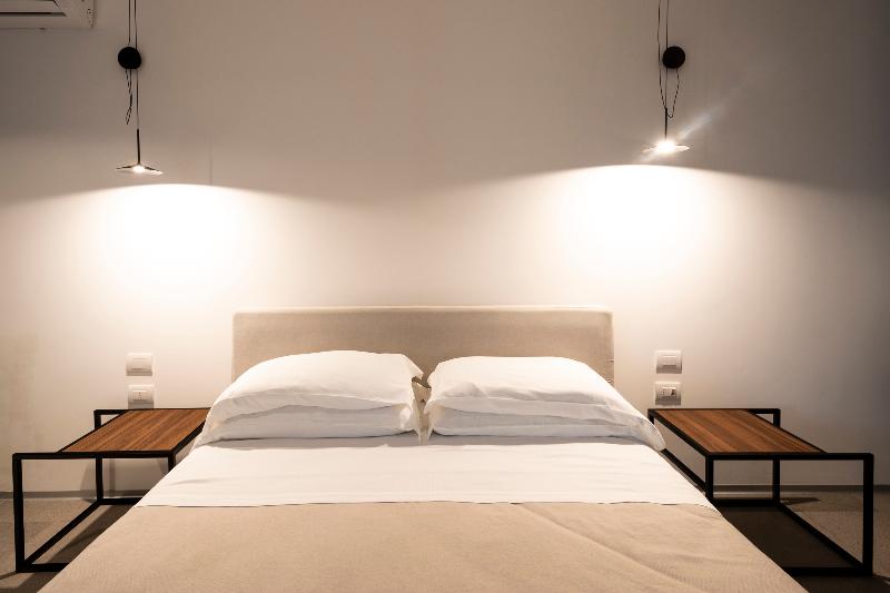 Alkamuri Posh Hotel & Spa - Oda