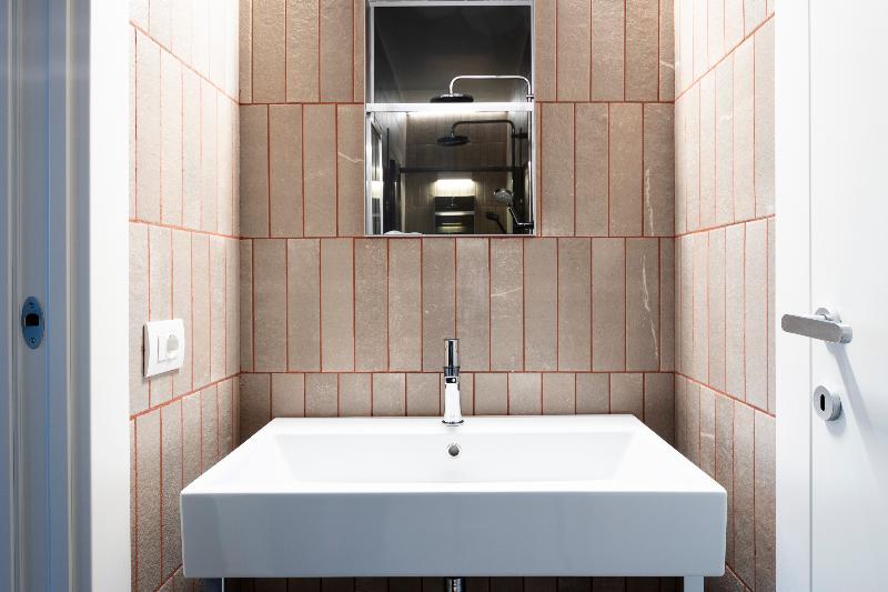 Alkamuri Posh Hotel & Spa - Oda