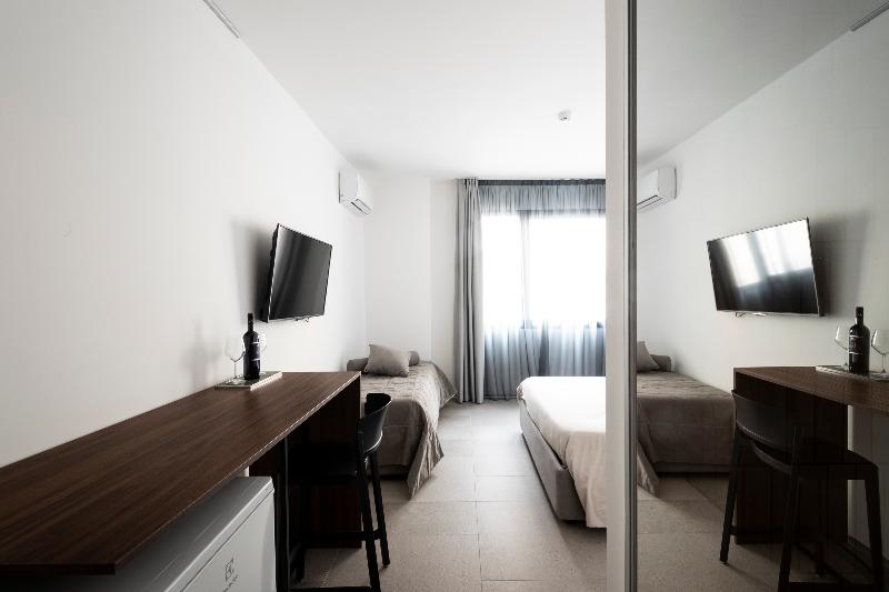 Alkamuri Posh Hotel & Spa - Oda