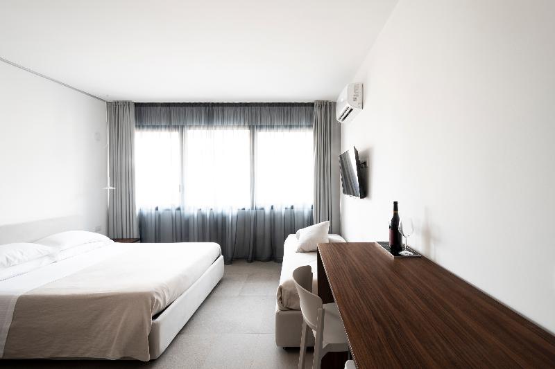 Alkamuri Posh Hotel & Spa - Oda