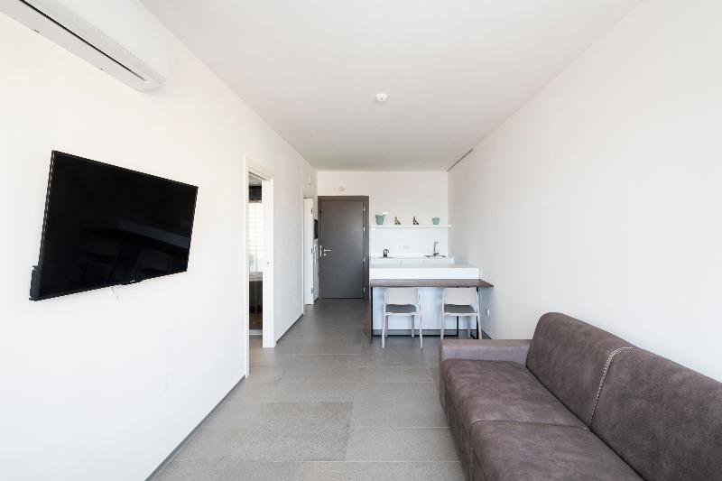 Alkamuri Posh Hotel & Spa - Oda