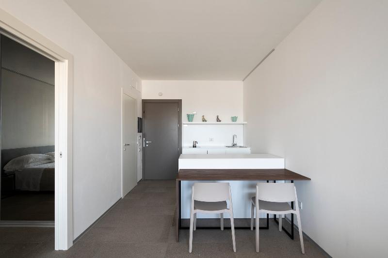 Alkamuri Posh Hotel & Spa - Oda