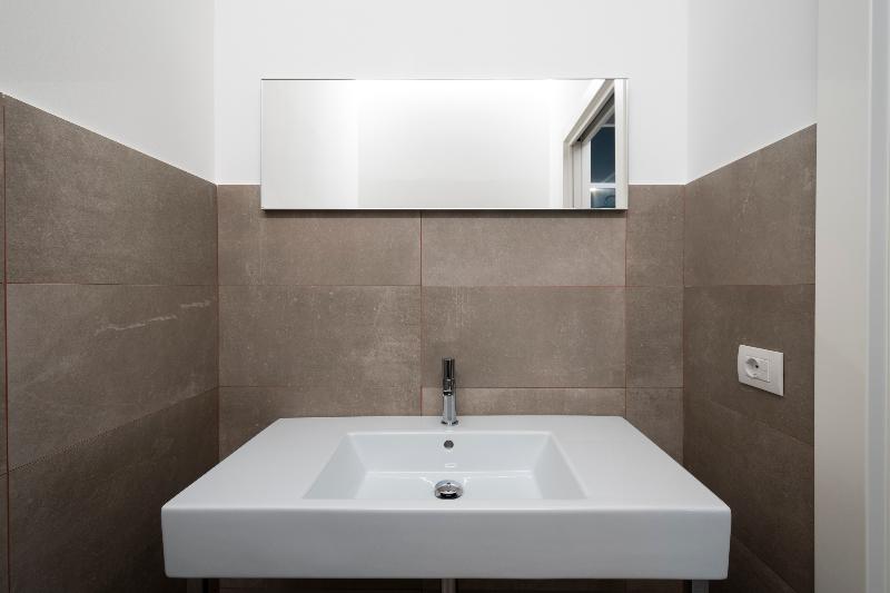 Alkamuri Posh Hotel & Spa - Oda