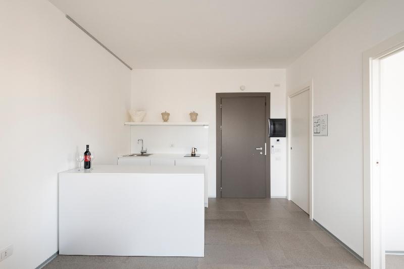 Alkamuri Posh Hotel & Spa - Oda