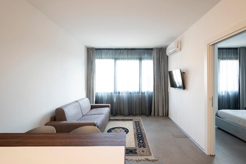Alkamuri Posh Hotel & Spa - Oda