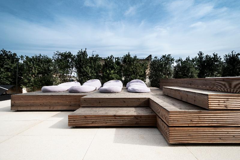 Alkamuri Posh Hotel & Spa - Teras