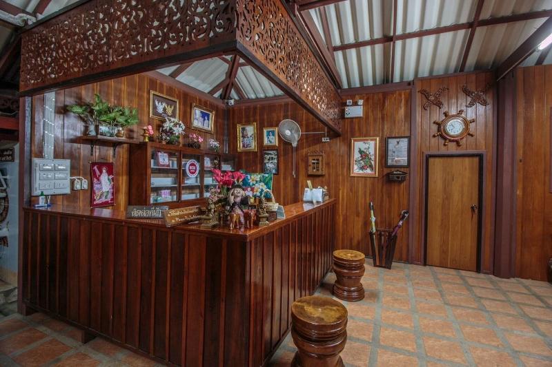 Mitkhoonyoum Hotel - Lobi