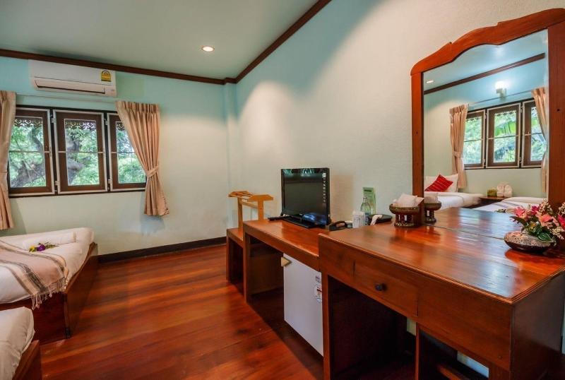 Mitkhoonyoum Hotel - Oda