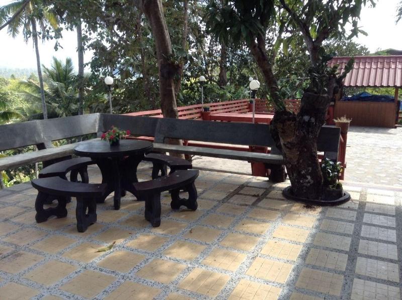 Mitkhoonyoum Hotel - Teras