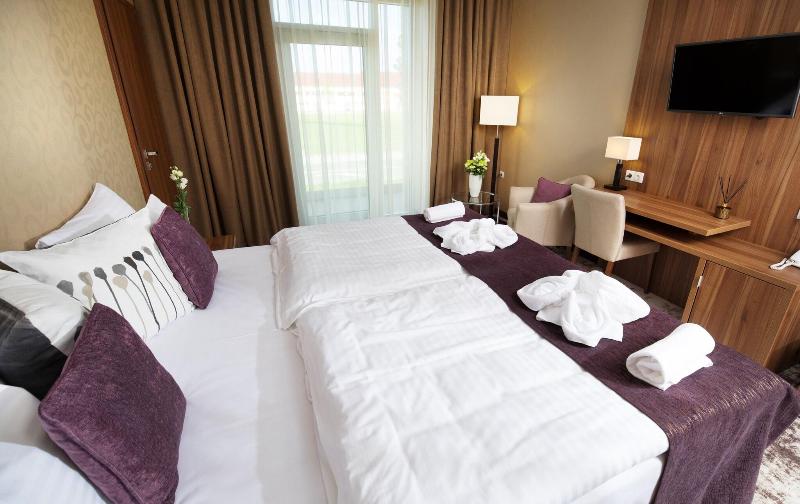 Outlet Hotel Polgár - Oda