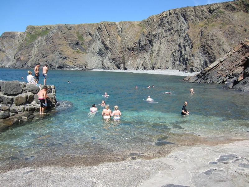 Hartland Quay Hotel - Plaj