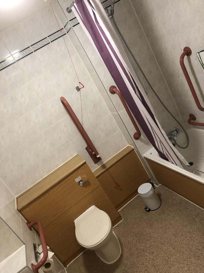 Purple Roomz - Oda