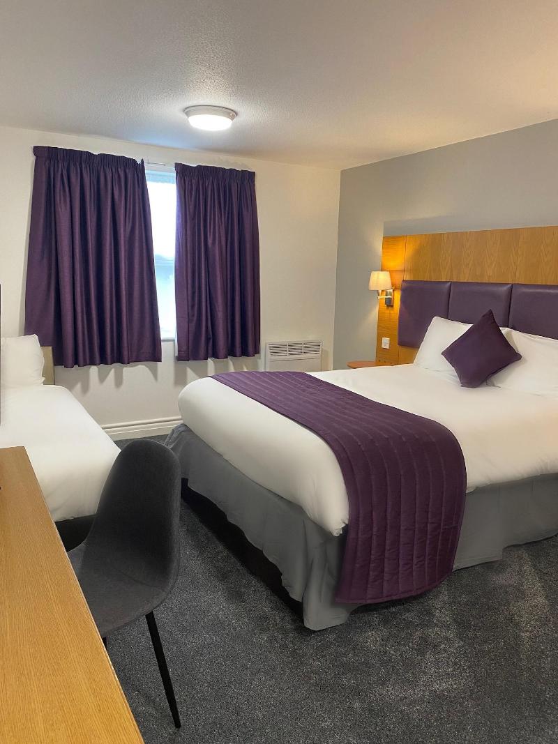 Purple Roomz - Oda
