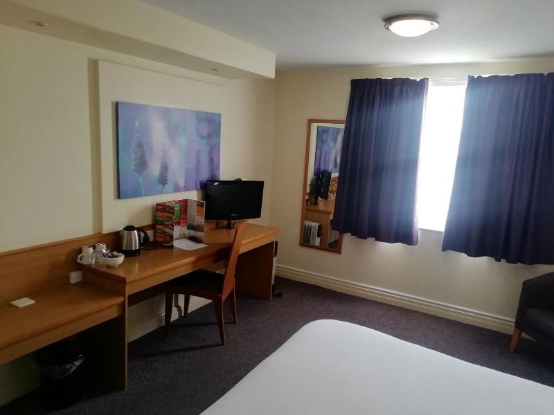 Purple Roomz - Oda