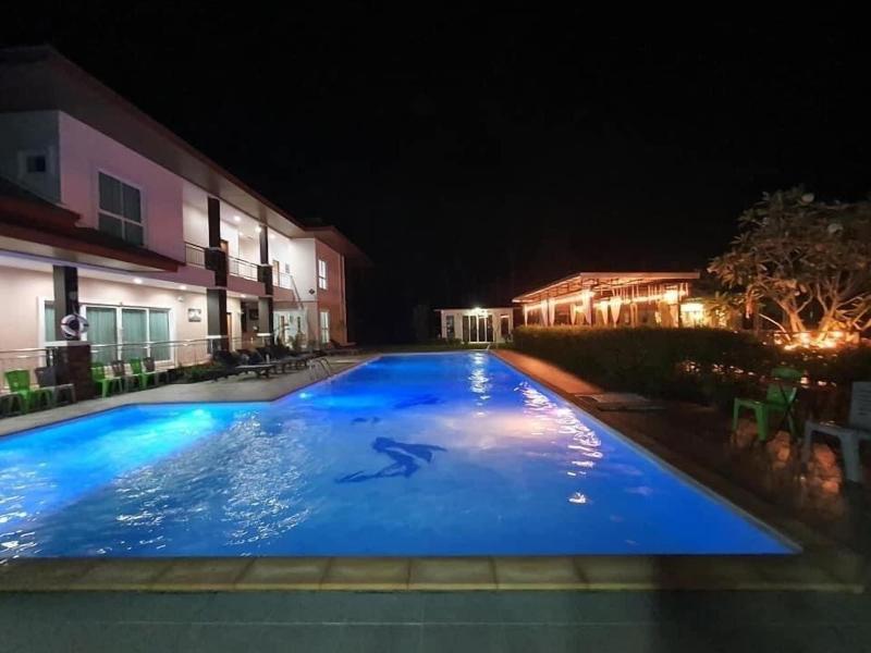 Pool House Lanska - Genel