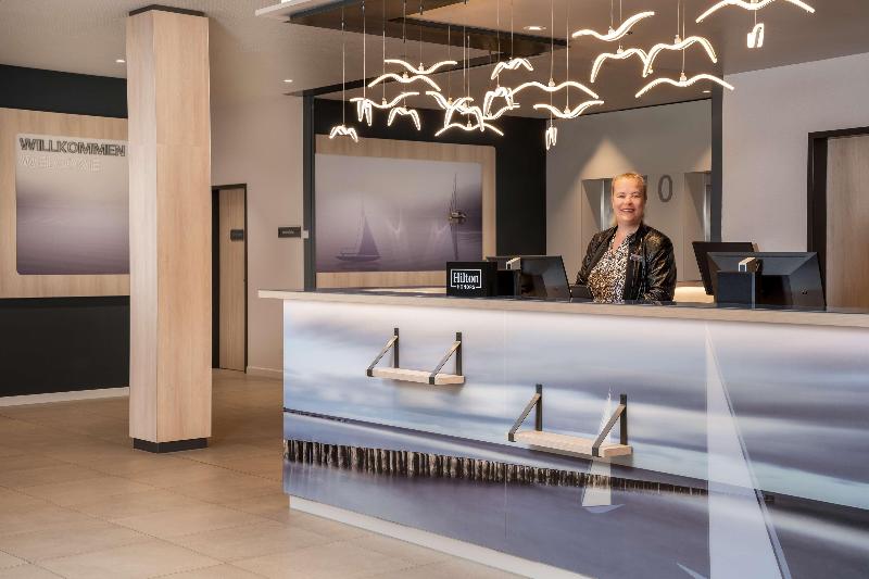 Hampton by Hilton Kiel - Lobi