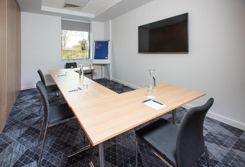 Holiday Inn Express Bicester - Toplantı